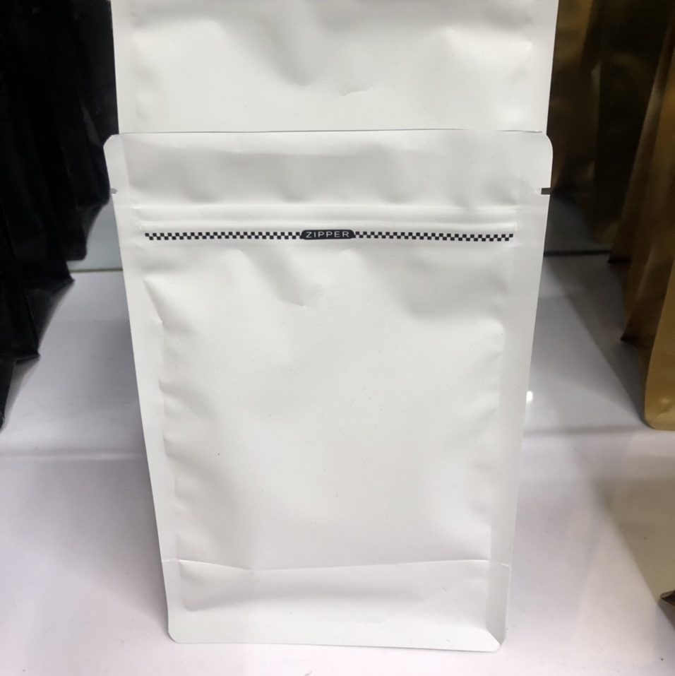 Coffee bag Color aluminum foil bag octagonal sealing square zipper air valve bag Food bag 2lb large white full figure