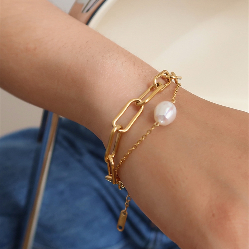 Double-layer natural pearl pendant bracelet, retro style, exaggerated thick chain, square gold-plated jewelry for women