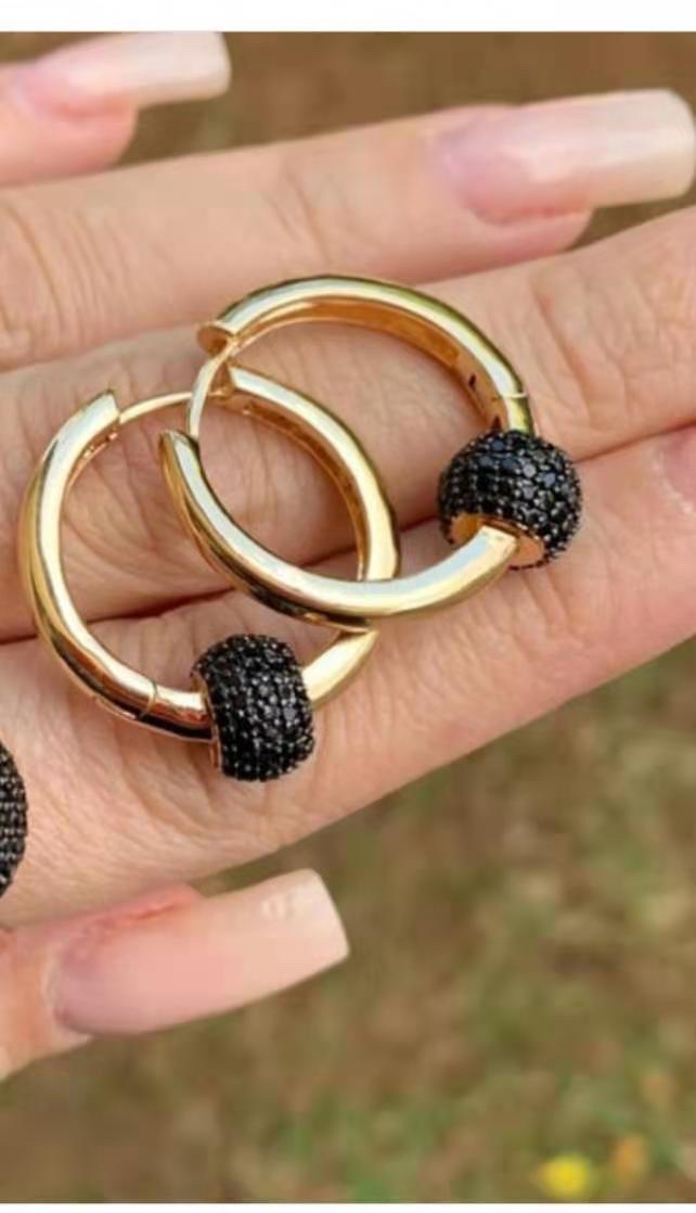 آذان كبيرة داكنة نانومتر details Picture