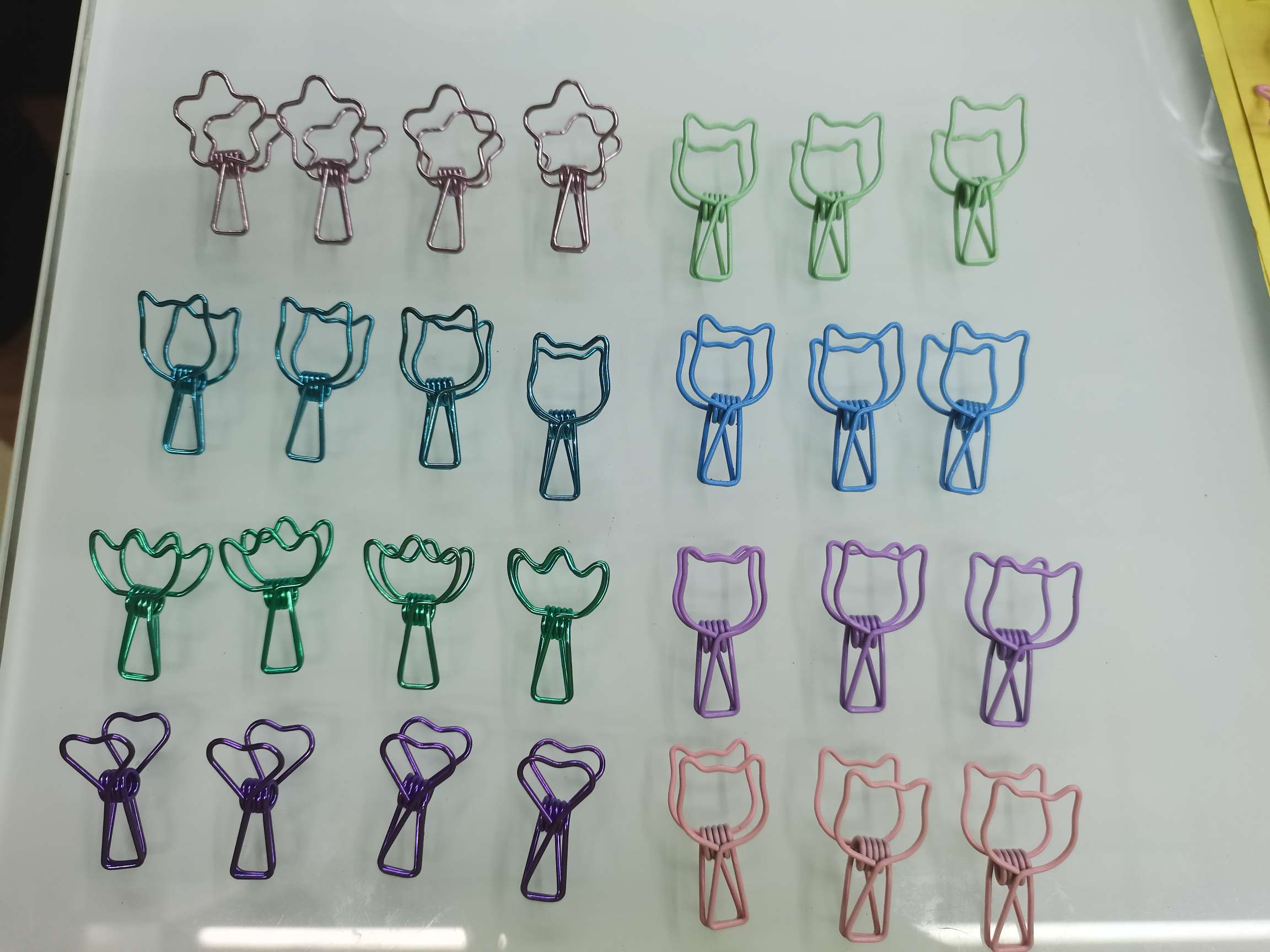 电泳亮彩创艺猫夹，鱼尾夹，五角星，梅花夹工艺夹白底实物图