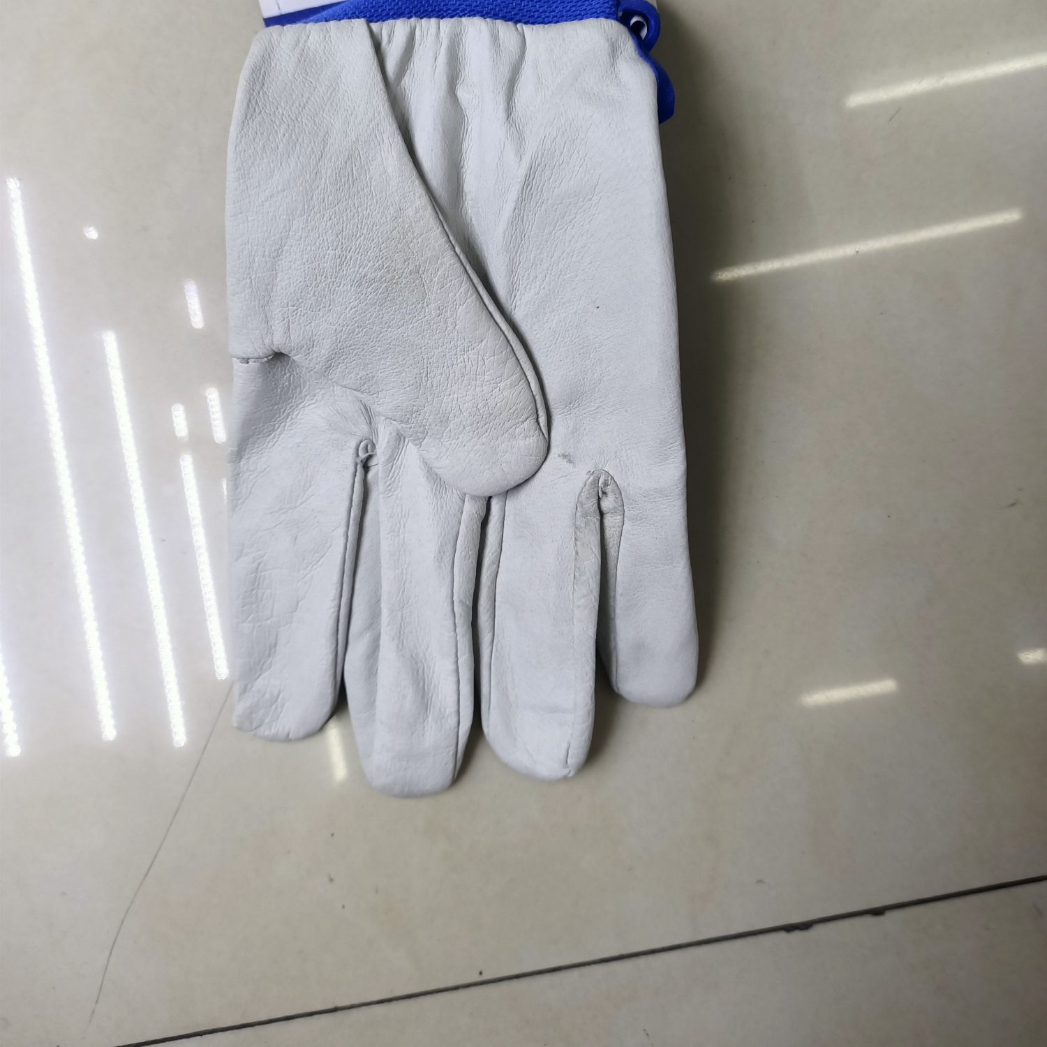 羊皮手套