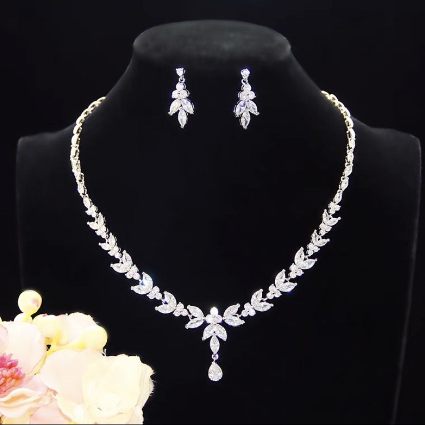 Necklace 220