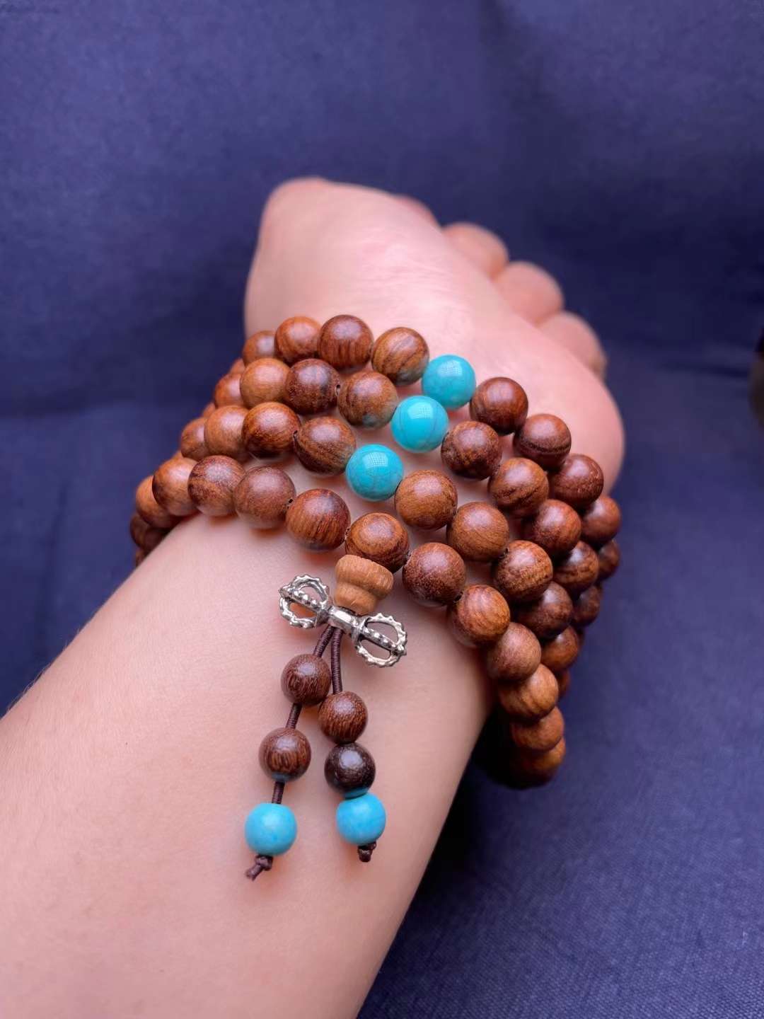 8m sandalwood, 108 prayer beads, Burmese rosewood details Picture