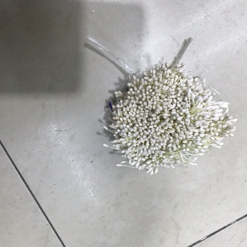 Little seven-color white