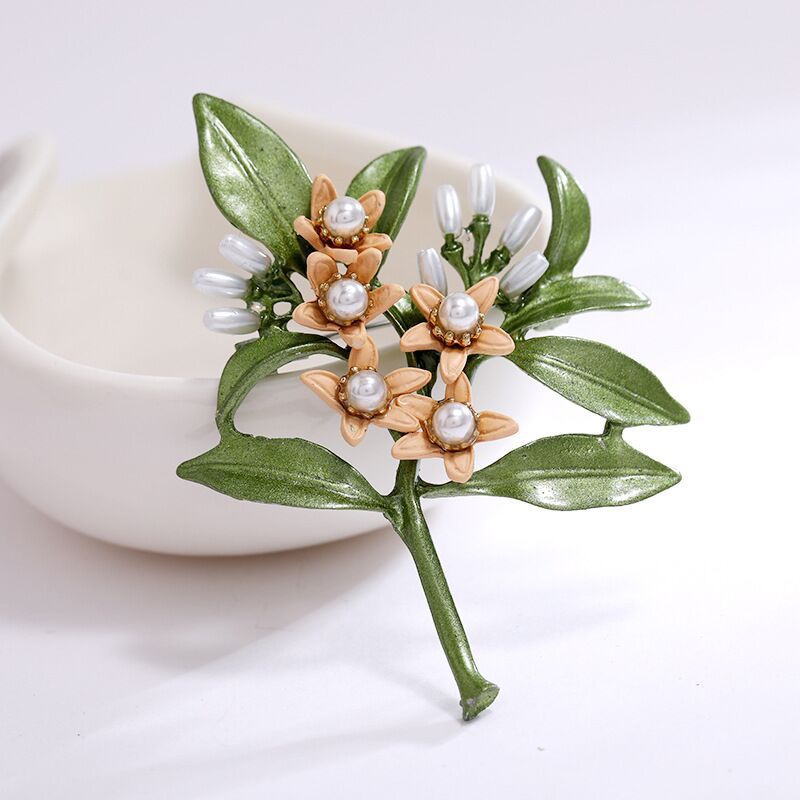 New Korean Pearl Brooch wholesale orange flower green leaf drops oil paint corsage