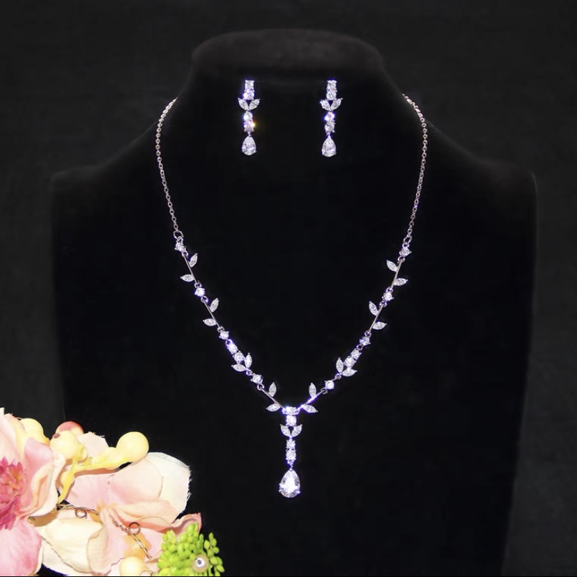 Necklace 225