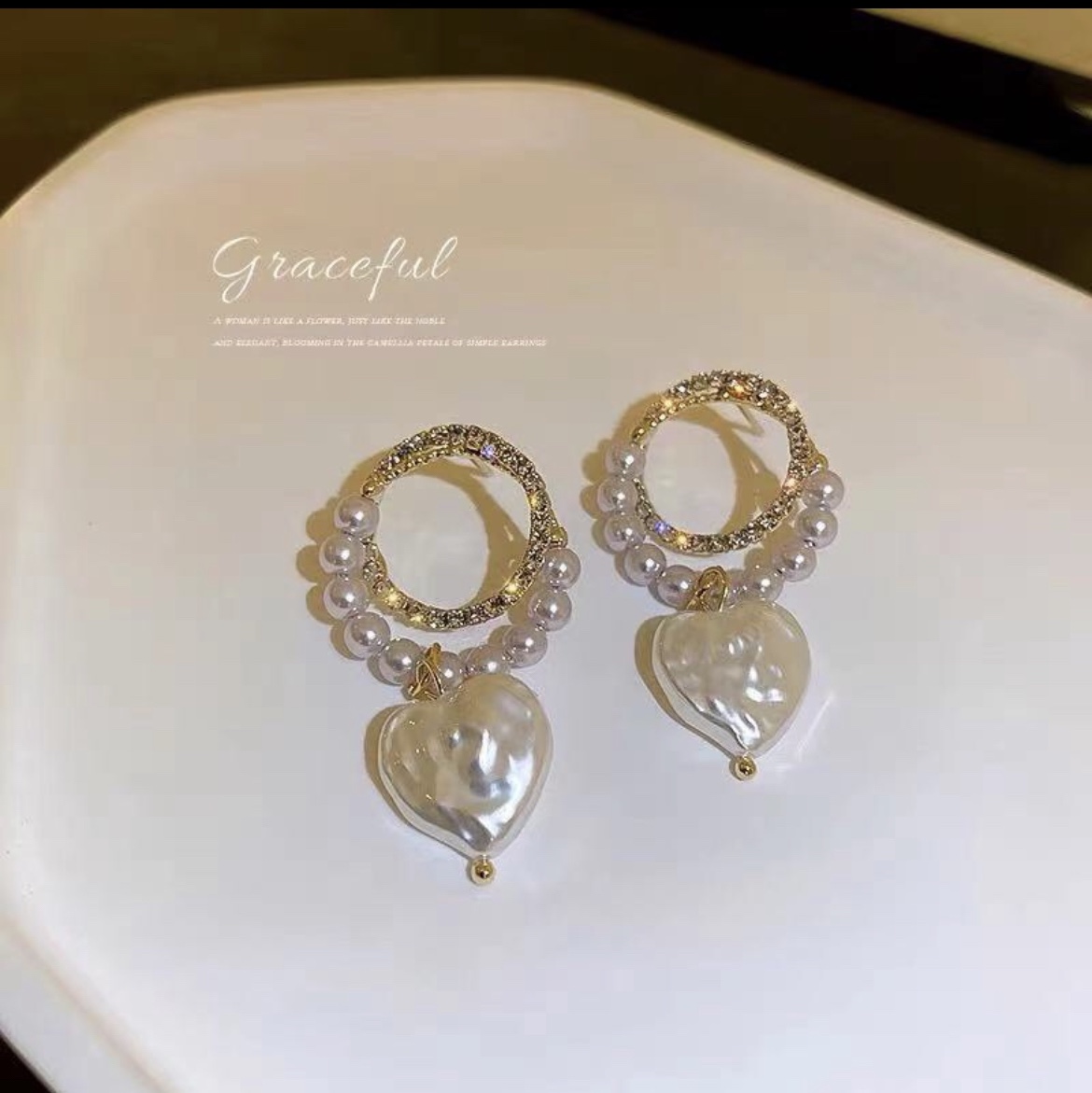 Korean-style pearl sterling silver earrings for women, new trendy and fashionable earrings that make the face slimmer, golden earrings