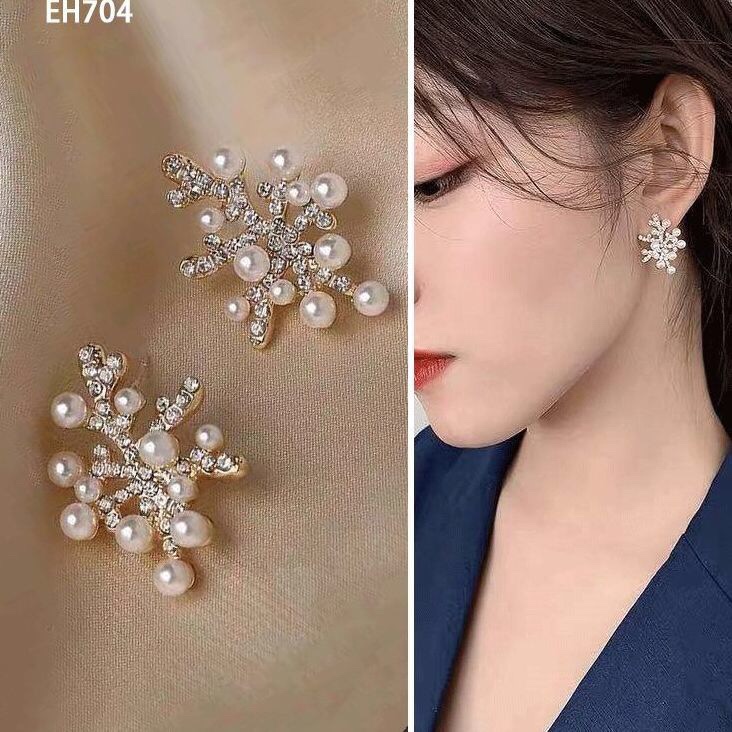 Stud earrings E39