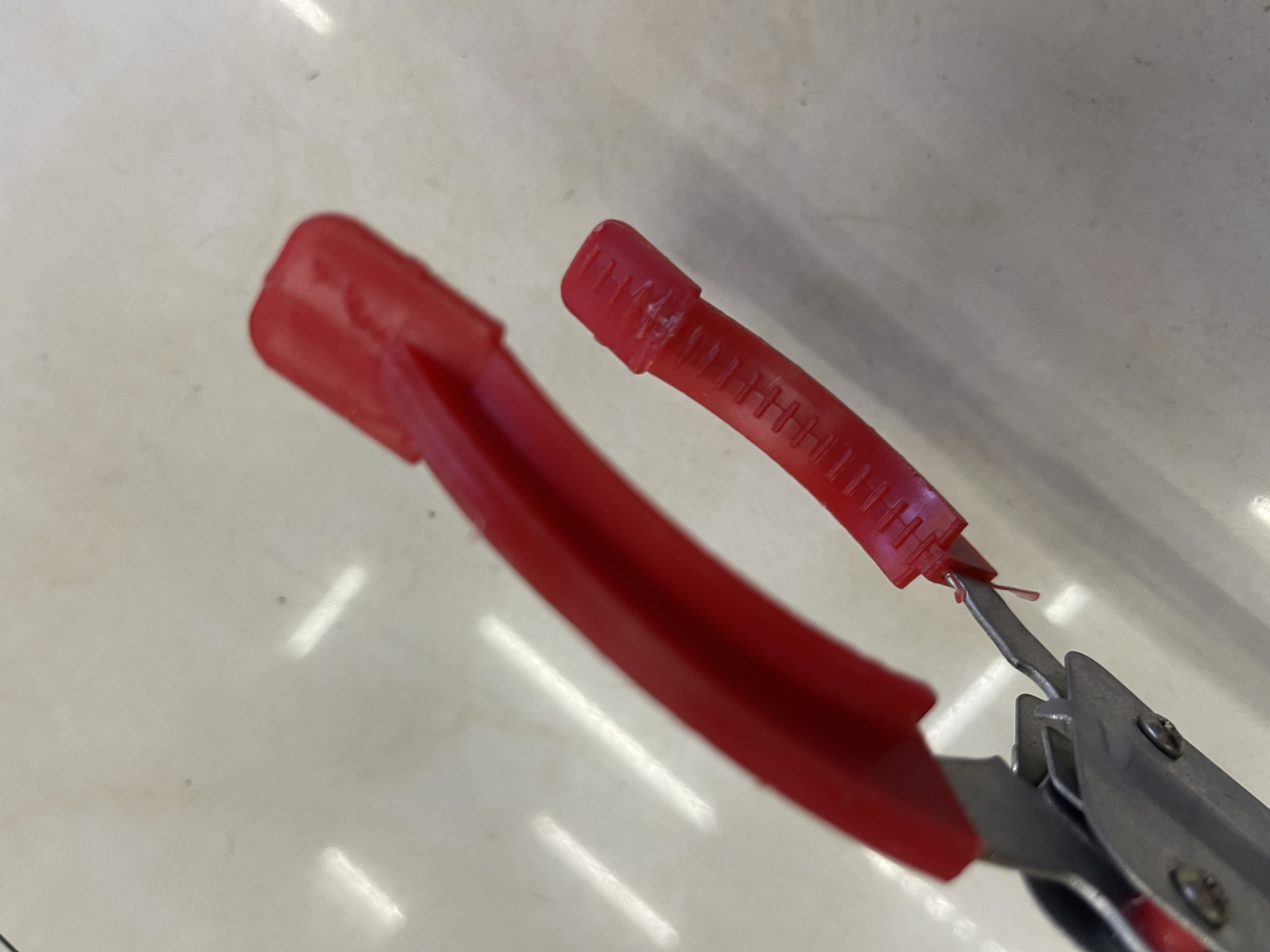 Trash Clip With Iron Handle Application Scenario