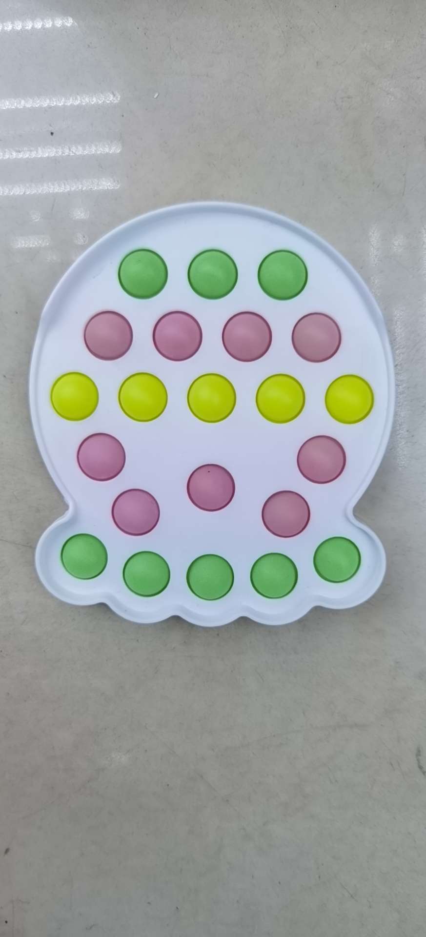 فرخ الفقاعات في ضوء الليل detail image 3