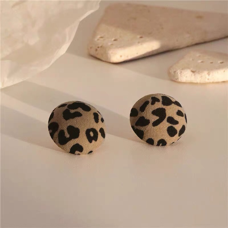 Simple design round leopard print trendy and personalized stud earrings for spring, summer, autumn and winter