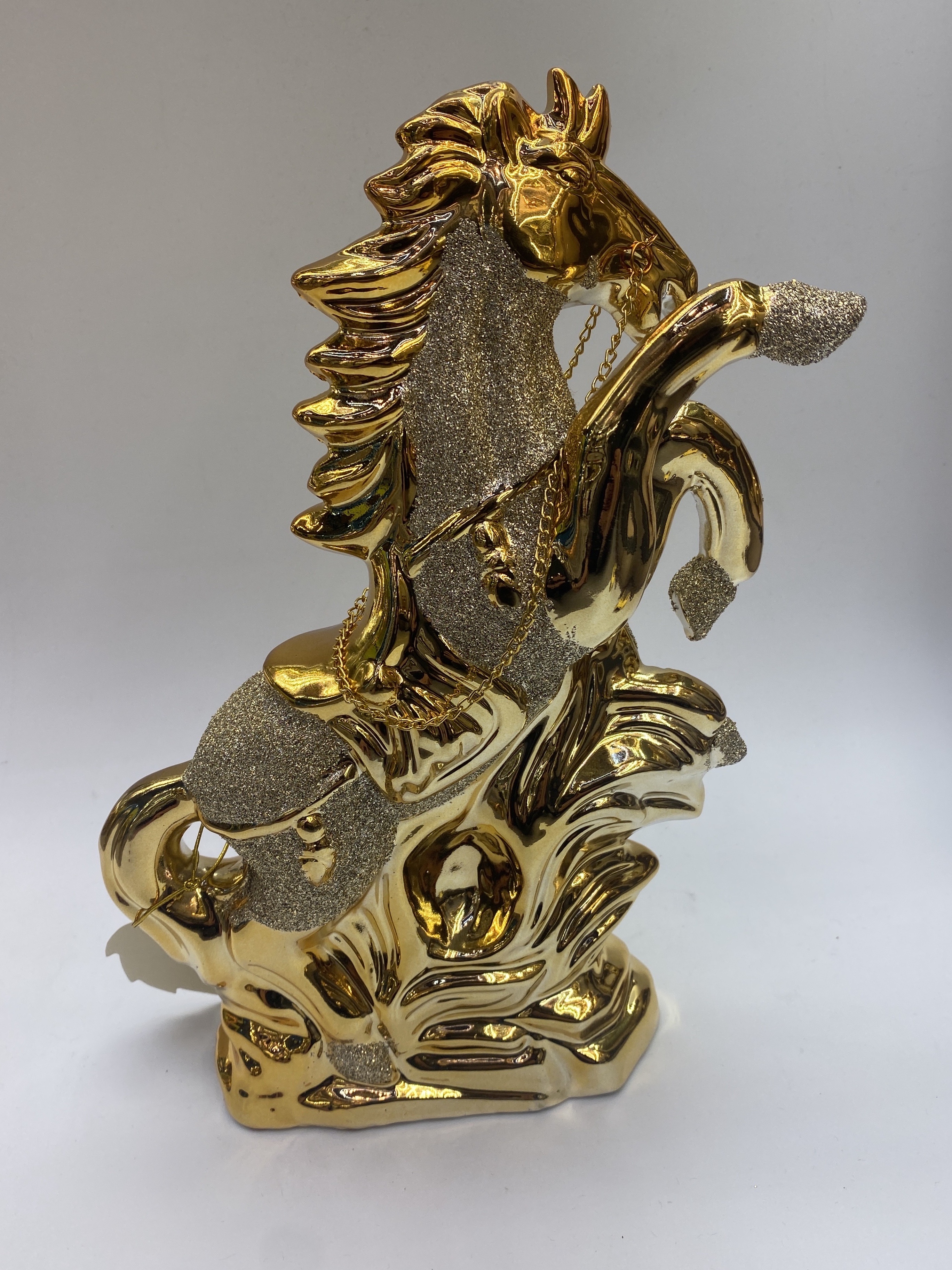 30Cm golden ceramic horse and mare craft ornaments, direct sales from the factory, animal ceramic home and office decoration ornaments, Golden castle vase factory pic 5