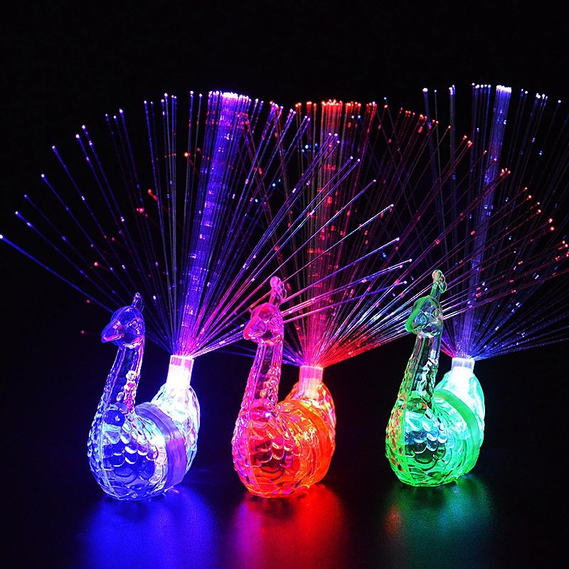 孔雀手指灯七彩发光戒指变色开屏光纤灯地摊儿童发光玩具酒吧助威手指灯LED灯