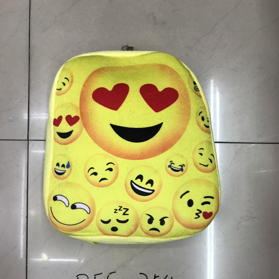 卡通公仔毛绒玩具书包中国义乌小商品城印刷表情毛绒玩具背包