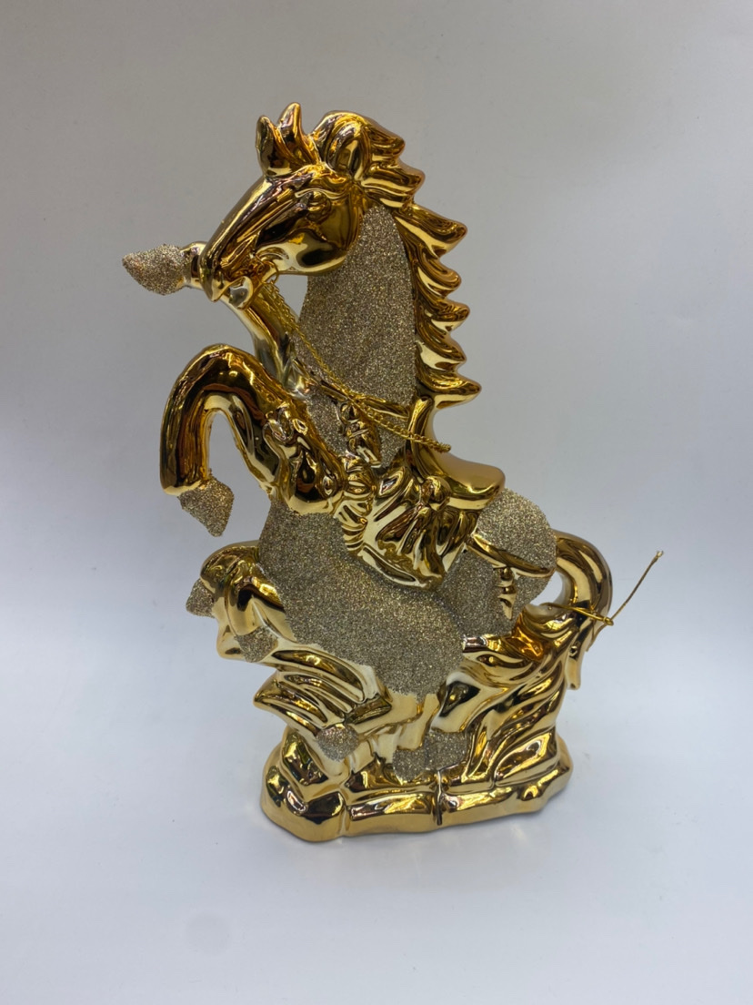 30Cm golden ceramic horse and mare craft ornaments, direct sales from the factory, animal ceramic home and office decoration ornaments, Golden castle vase factory pic 1