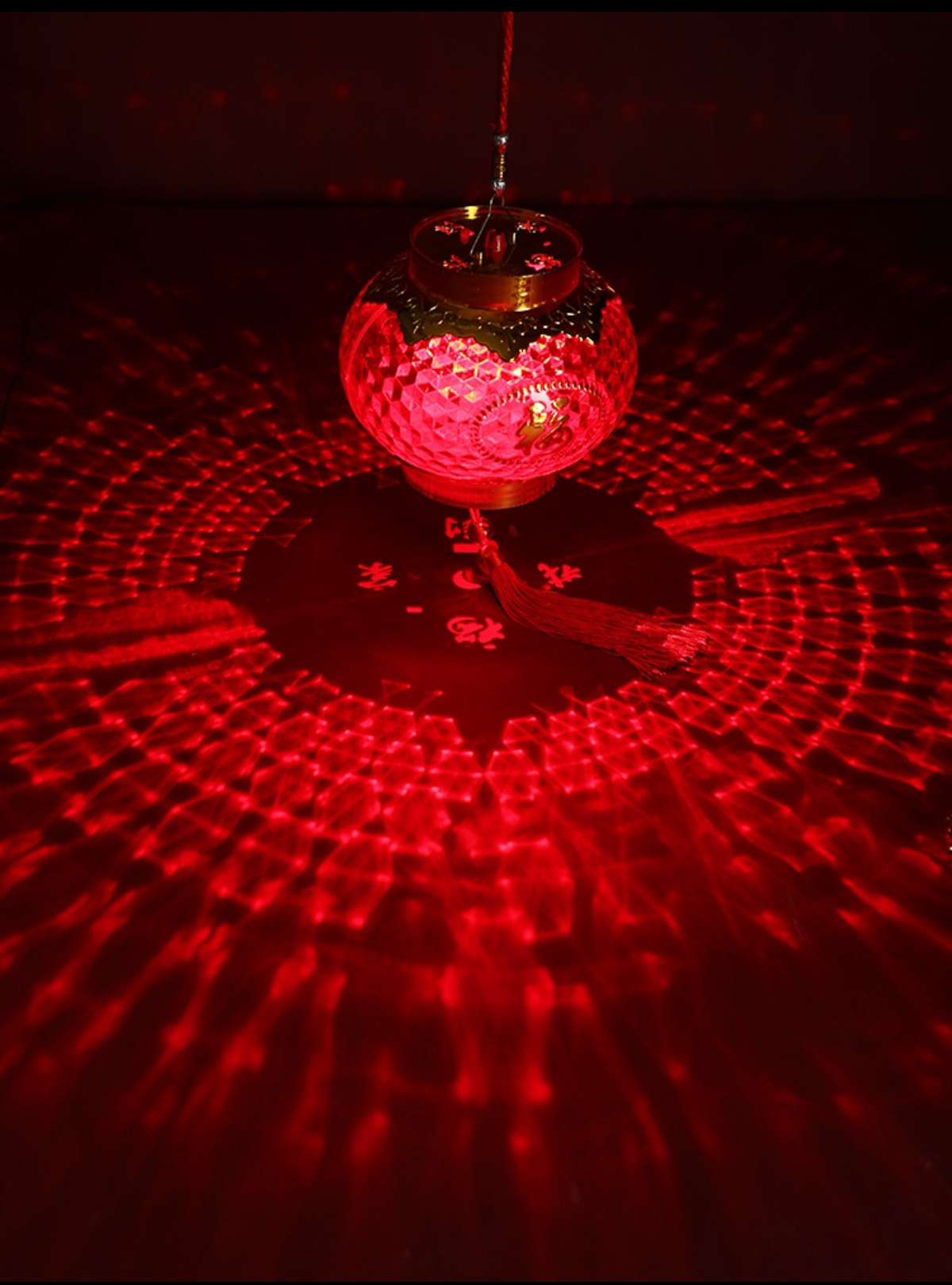 2021 New Laser Crystal Diffusing Small Red Lantern Children's Portable Housemoving With Light Light Spring Festival Hanging Lantern Red Palace Lamp details Picture