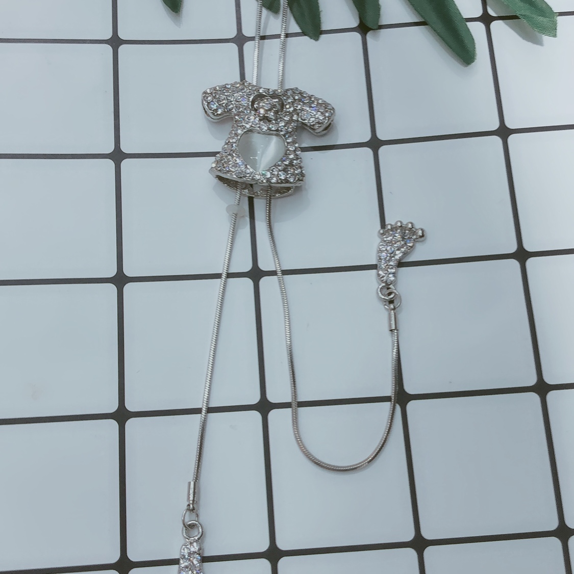 3 Sweater chain