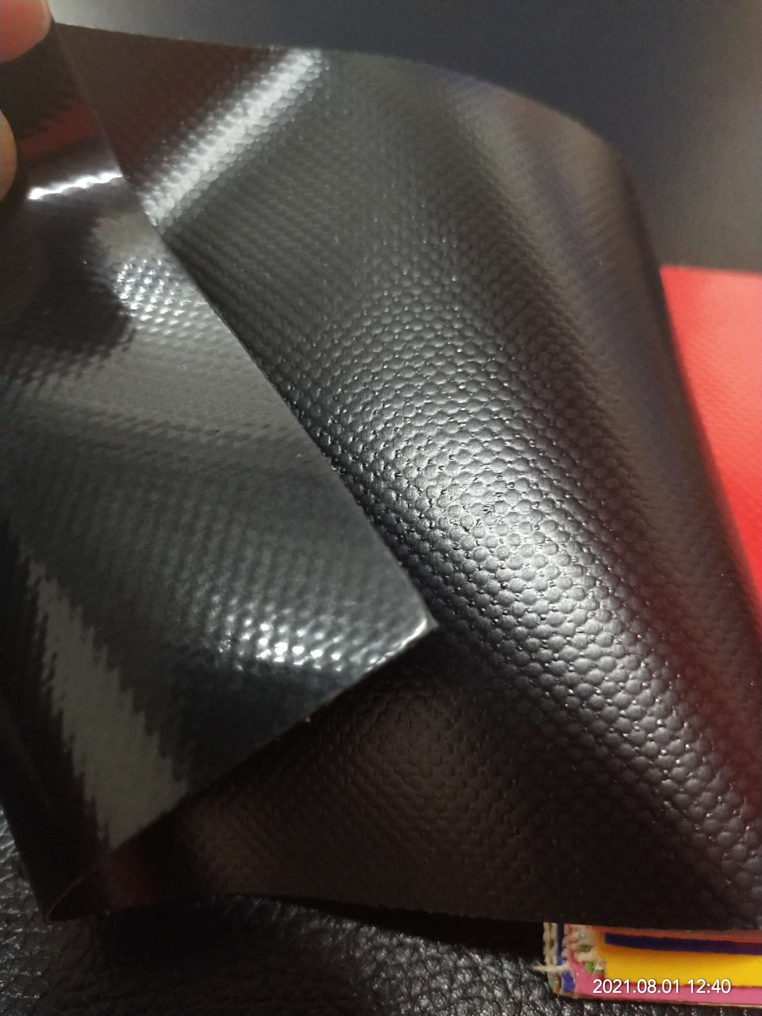 High-quality glossy black PVC mesh fabric for luggage, various gymnastic MATS, and special fabrics for luggage bags details Picture