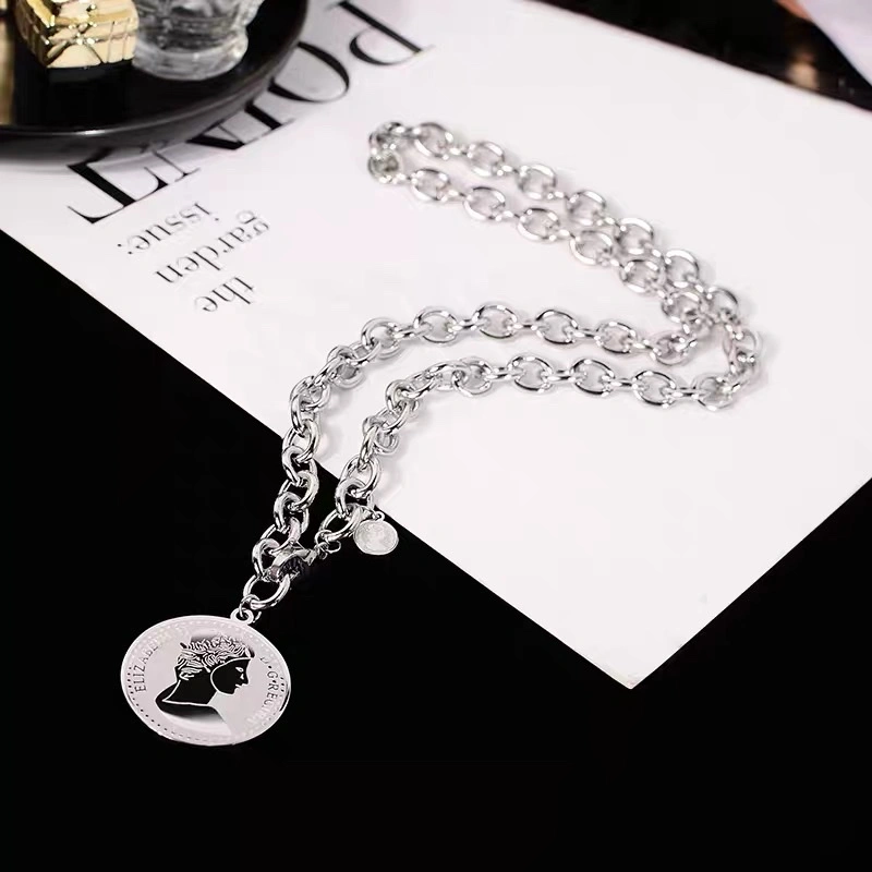 Korean female Internet celebrity's retro collarbone sweater chain is trendy and simple detail image 2