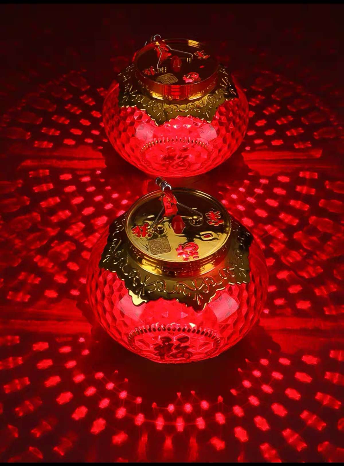 2021 New Laser Crystal Diffusing Small Red Lantern Children's Portable Housemoving With Light Light Spring Festival Hanging Lantern Red Palace Lamp Item Picture