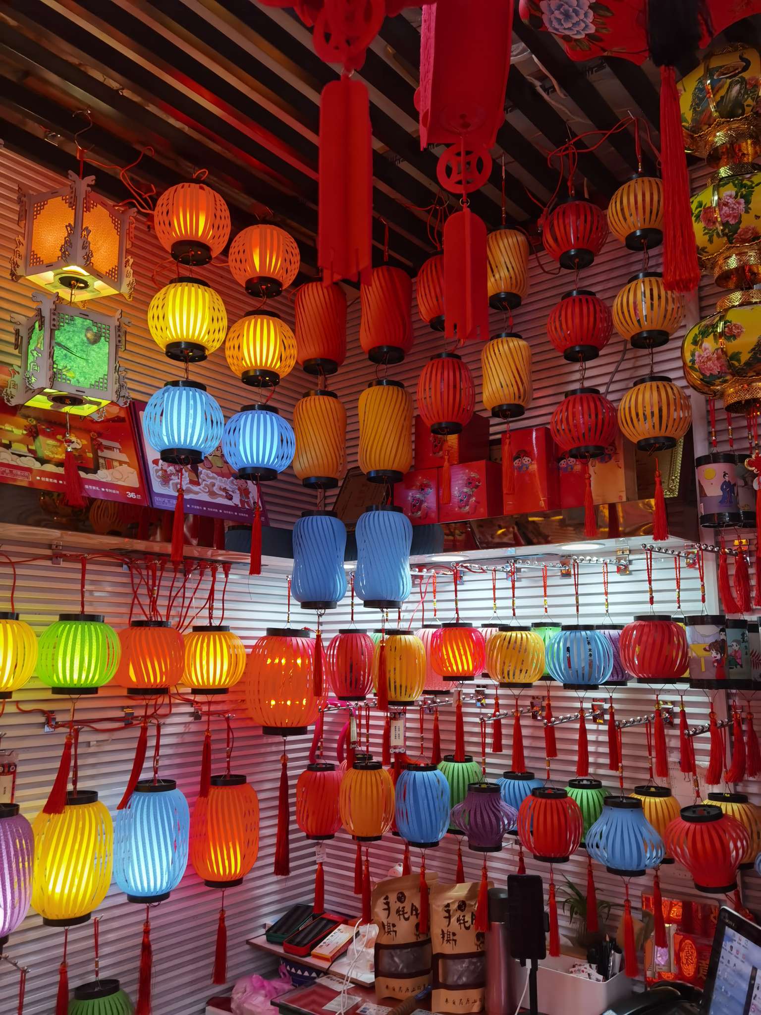 Xuchun Lantern Workshop describe pic - 5