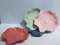 F02-911时尚家用干果果盘 塑料花型防滑果盘家用茶几瓜果零食盘产品图