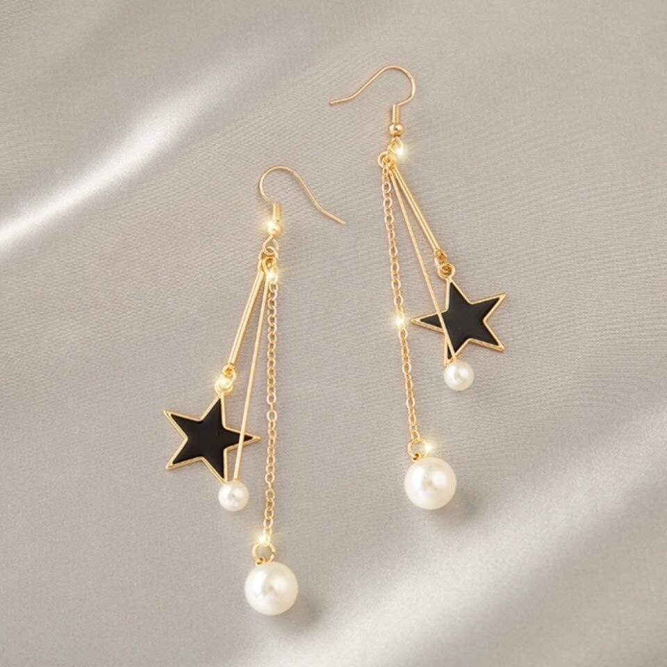 Stud earrings F25