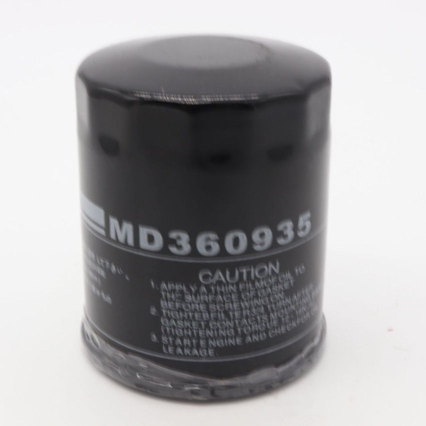 The oil filter MD360935 is suitable for Mitsubishi vehicles