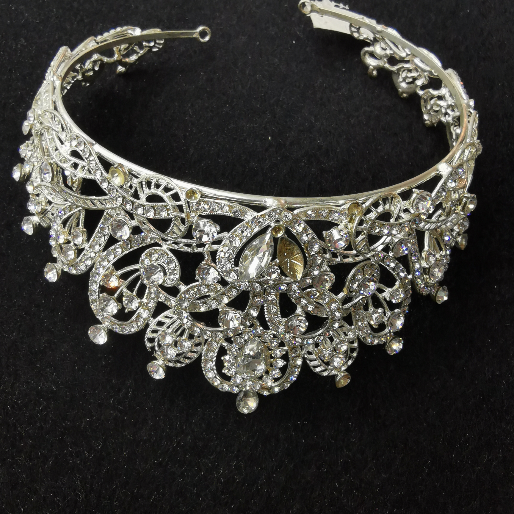 European and American temperament fairy beauty girl girl hair accessories atmospheric princess Ice and snow female crown Yi Li 010