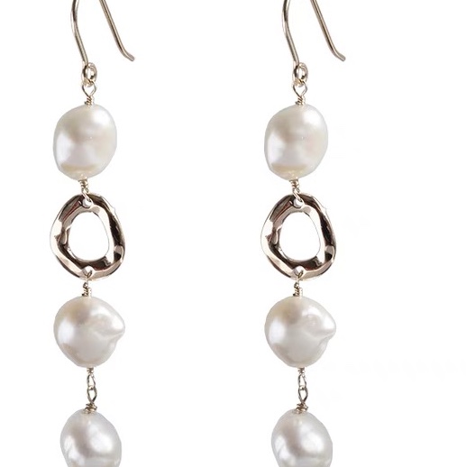 Ear hook pearl bean