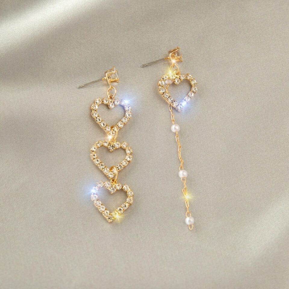 Stud earrings F31