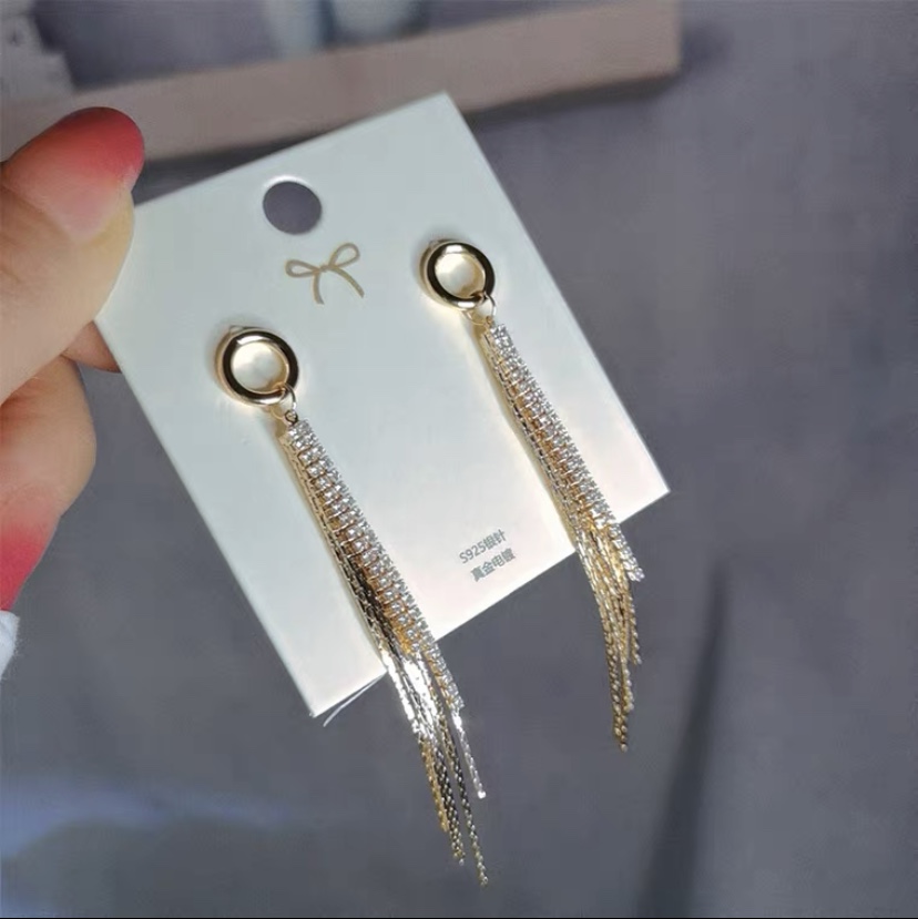 Earring 370