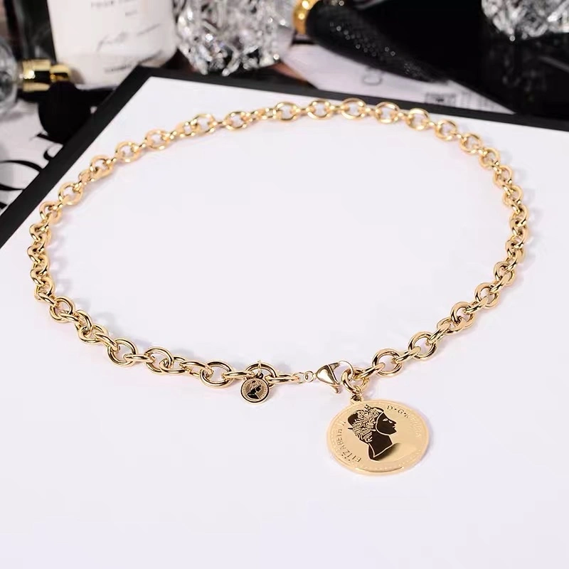 Korean female Internet celebrity's retro collarbone sweater chain is trendy and simple detail image 3