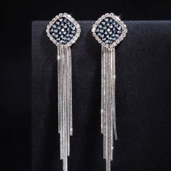 Flat zirconium ring earrings