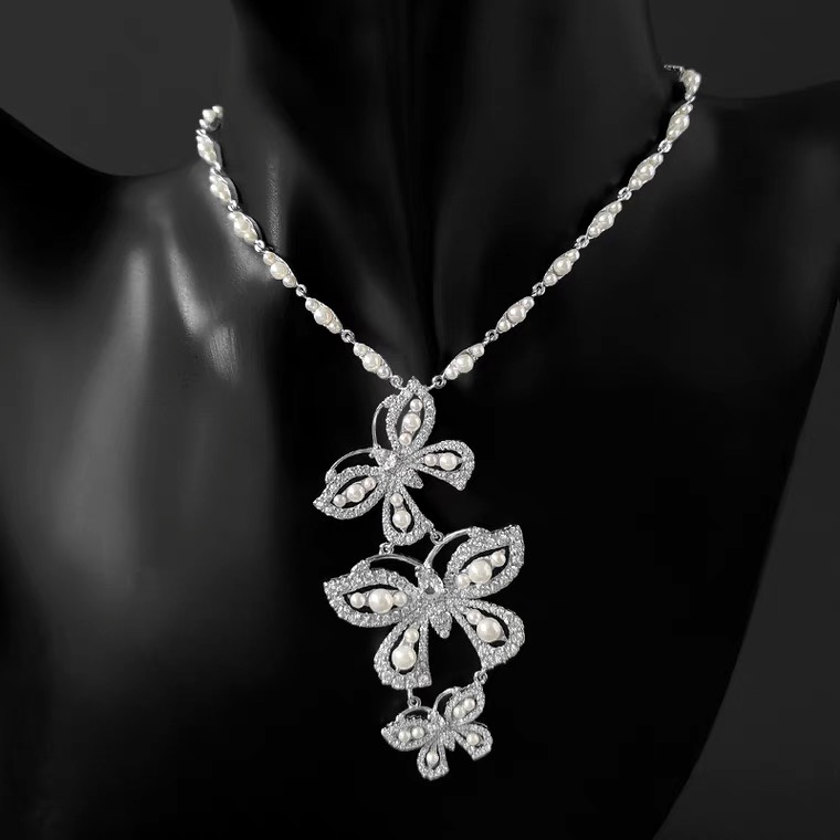 Bead chain butterfly necklace