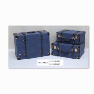 European-style vintage suitcase storage box Storage wooden box vintage photography props clothes leather box to make old organizer