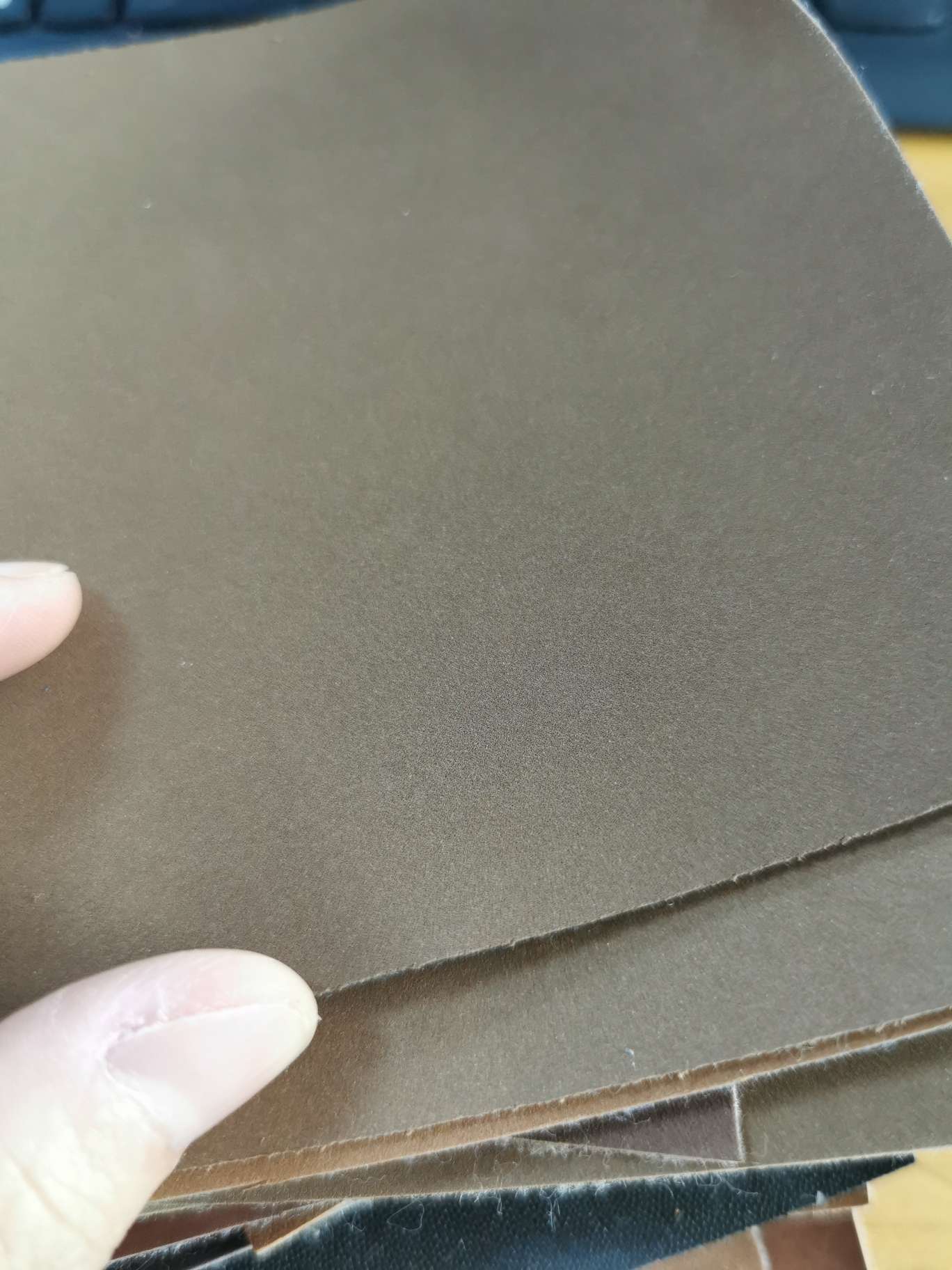 Space leather matte pressing transformation, light brown khaki detail image 3