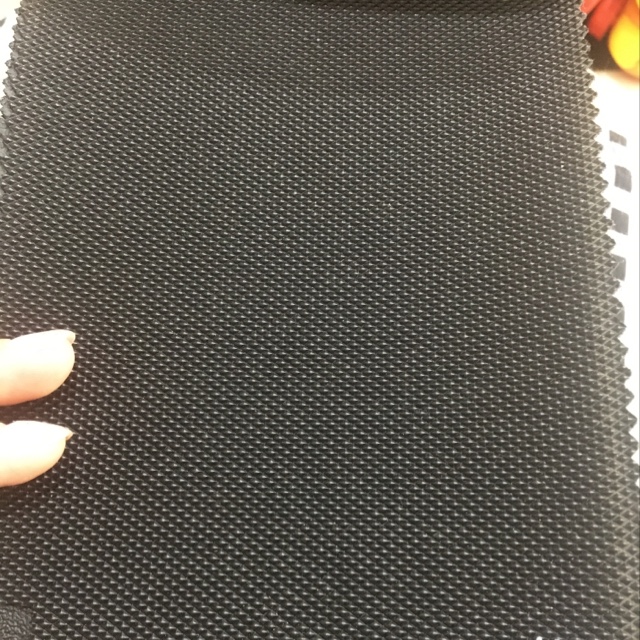 652