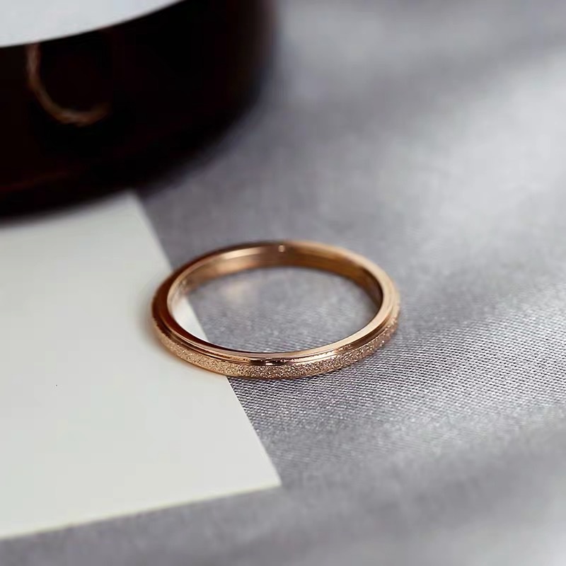 A light luxury and niche design with a frosted plain ring, a fashionable and personalized titanium steel index finger ring for women Application Scenario