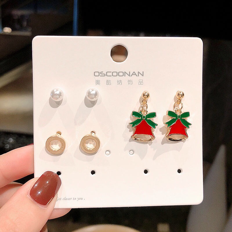 Stud earrings H13
