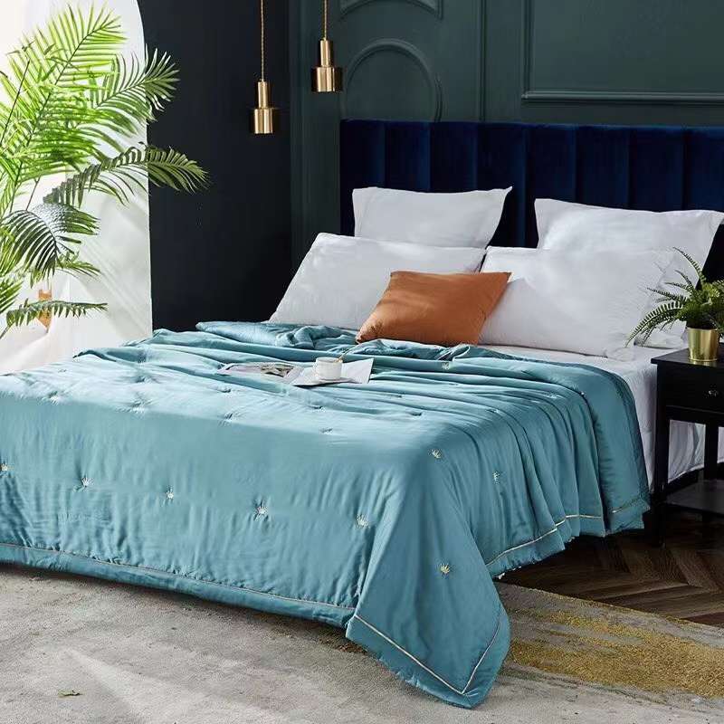 Tencel Summer Cool Quilt Double thin quilt, cool and breathable in summer, a gift for resuming work. Light and thin summer cool quilt, 2 meters wide and 2.3 meters long pic 2