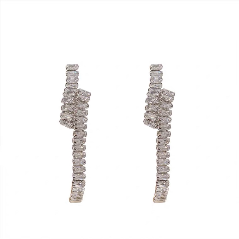 Earrings 411
