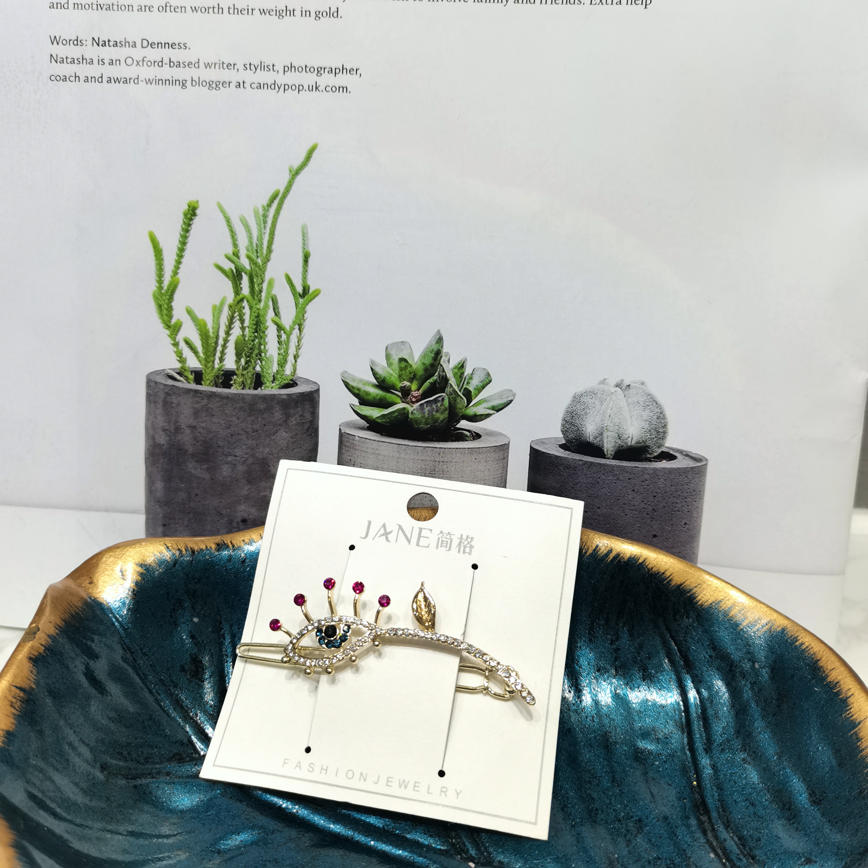 韩国日系小清新ins风
潮流时尚百搭网红同款眼镜拼水钻树叶青蛙夹