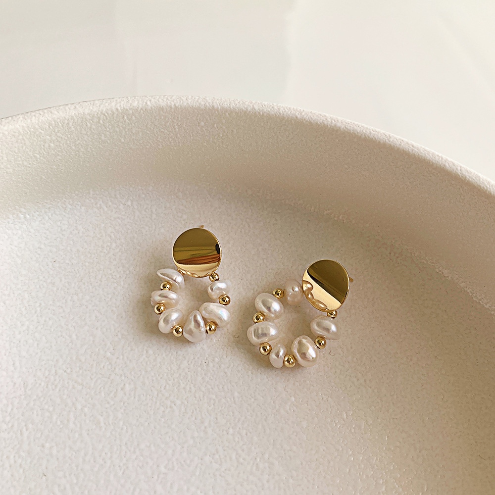 Round fresh water pearl copper ball earrings, stylish and elegant.
