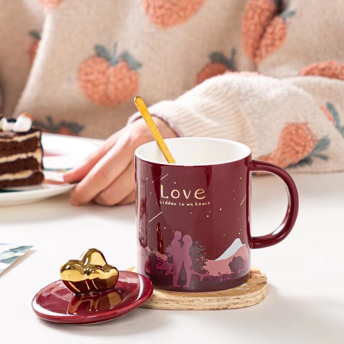 Valentine's Day pair cups, gift cups, the same style as the popular Douyin household couple cups, ceramic children's sets, household breakfast cups, coffee sets, water cups, ceramic three-dimensional relief cups detail image 7