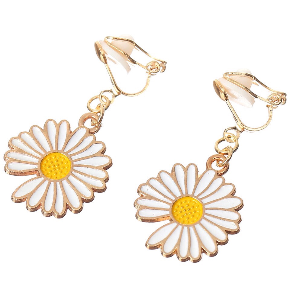 Stud earrings H032 full figure