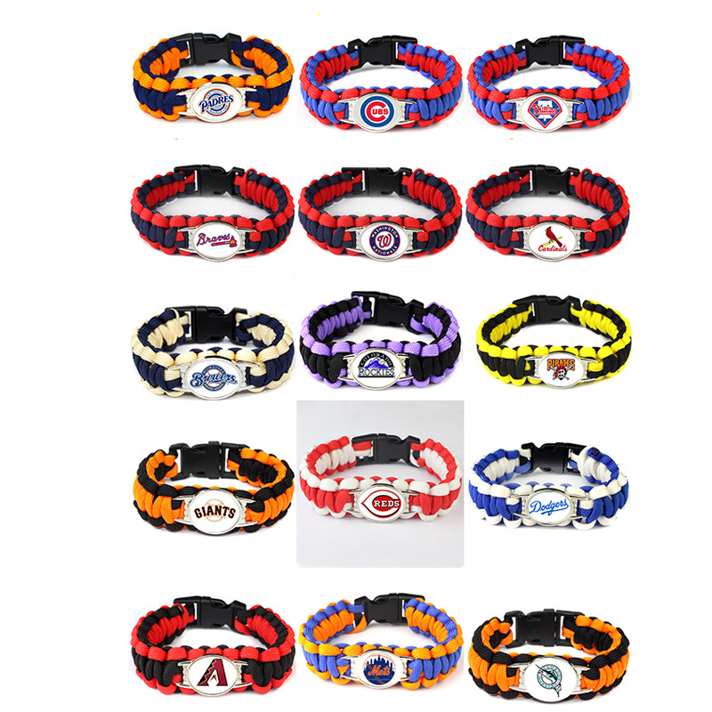 FLY336  32个NFL橄榄球队伞绳手链 救生手链 Cowboys paracord bracelet白底实物图