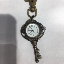 古铜色钥匙扣手表106