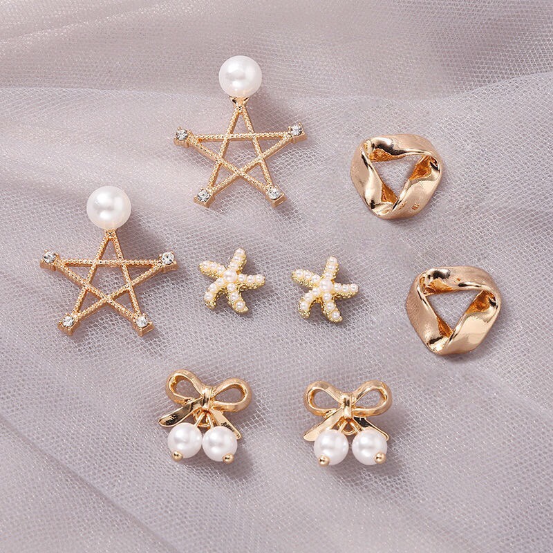 Stud earrings H32 full figure