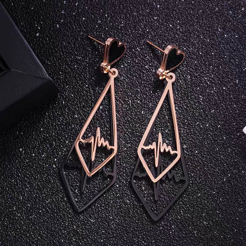 925新款银针耳环欧美夸张长款时尚潮流黑色三角形气质耳钉耳坠女138